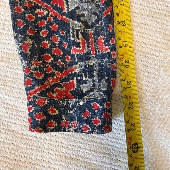 Pilcro Anthropologie Leilani Button Front Tunic Top Women’s Size Medium Blue Red - Picture 9 of 13